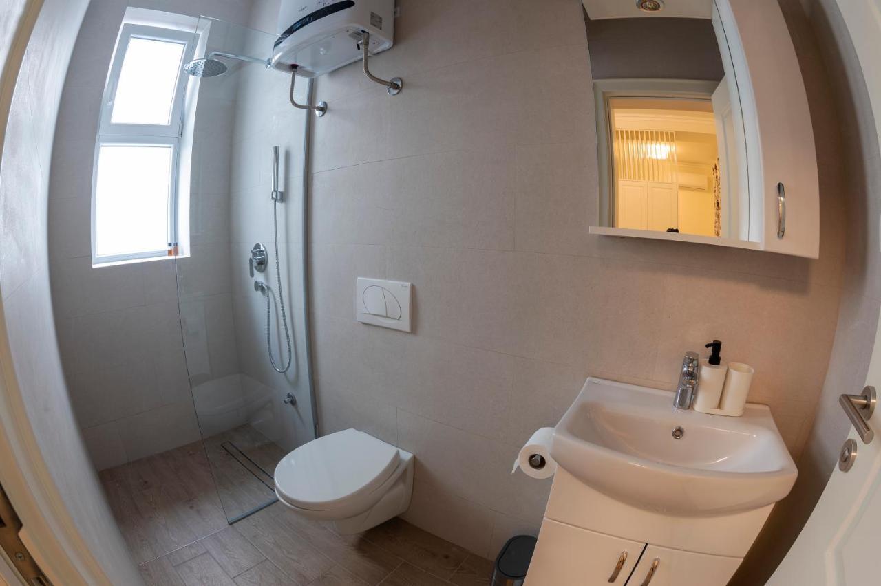 Pop Luxury Apartments Belgrado Esterno foto