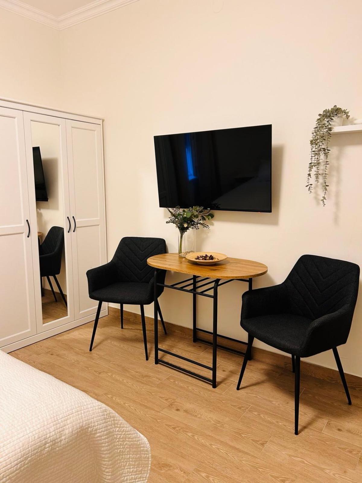 Pop Luxury Apartments Belgrado Esterno foto